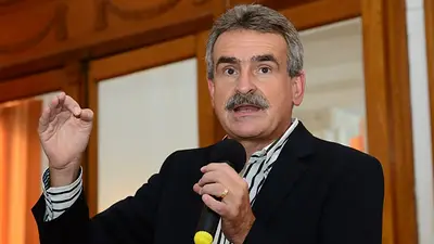 Rossi dijo que el acuerdo UCR-PRO muestra "fragilidad para gobernar" Rossi dijo que el acuerdo UCR-PRO muestra "fragilidad para gobernar"