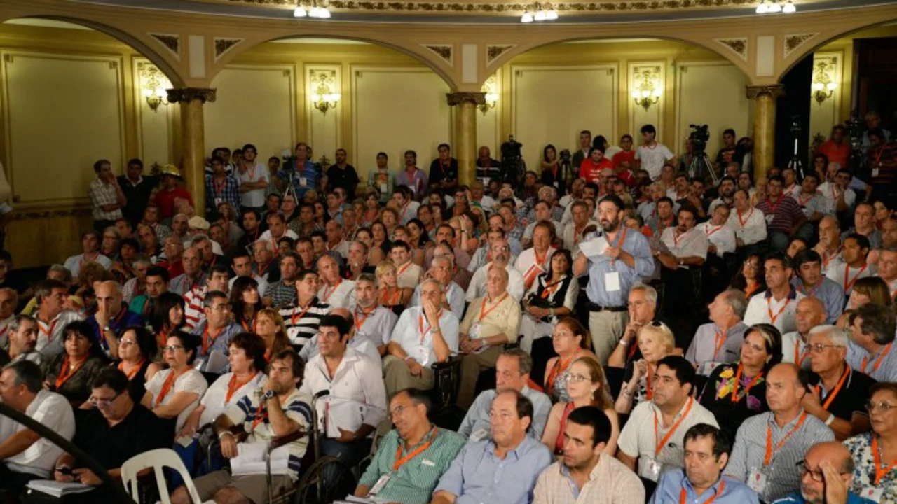 Alianza UCR-PRO: radicales disidentes salieron con todo contra el acuerdo