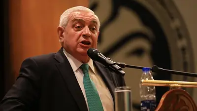 La insólita respuesta del titular de la Bolsa: apoya el acuerdo con los buitres sin leerlo La insólita respuesta del titular de la Bolsa: apoya el acuerdo con los buitres sin leerlo