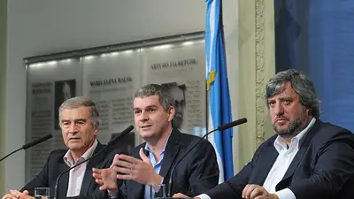 Para el Gobierno, el Grupo Clarín ya se adecuó a la Ley de Medios Para el Gobierno, el Grupo Clarín ya se adecuó a la Ley de Medios