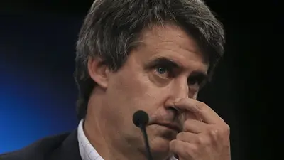 En medio de la pulseada con los gobernadores, el Gobierno envía $1.000 millones a las provincias En medio de la pulseada con los gobernadores, el Gobierno envía $1.000 millones a las provincias