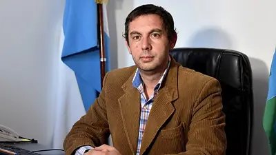 Fuerte pelea entre dos diputados bonaerenses del FpV Fuerte pelea entre dos diputados bonaerenses del FpV