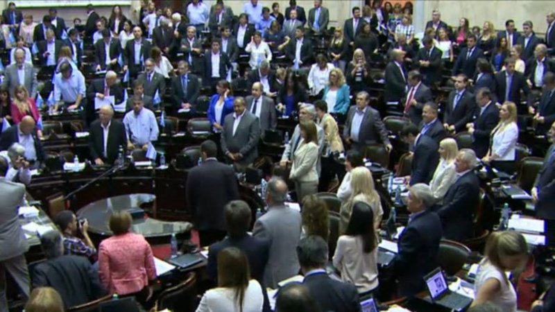 Áspero debate en Diputados por el proyecto para pagarle a buitres: seguí en vivo