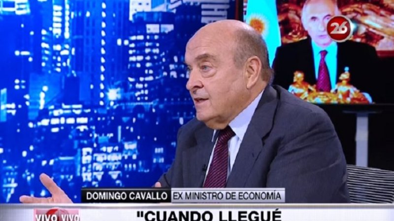 Con elogios a Macri, Cavallo defendió el acuerdo con los fondos buitre