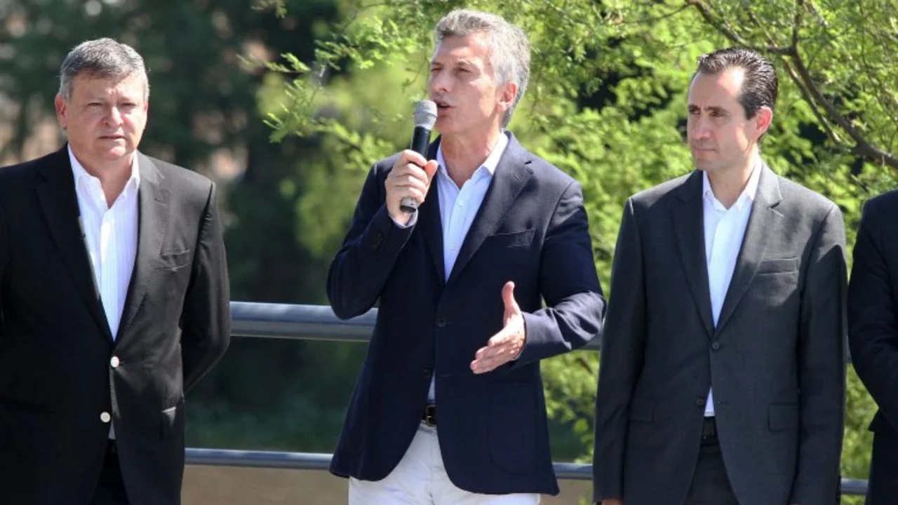 Macri a los legisladores que aprobaron el acuerdo con buitres: "tenemos puesta la misma camiseta"