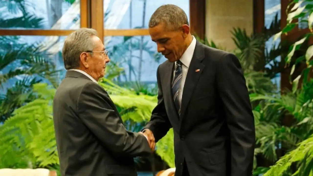 Histórica reunión entre Obama y Raúl Castro