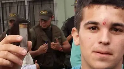 Feroz represión de la Policía Metropolitana en el Barrio Mitre Feroz represión de la Policía Metropolitana en el Barrio Mitre