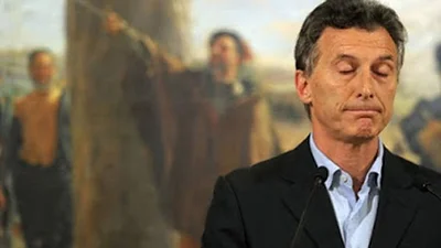 La polémica foto de Macri junto al empresario condenado por ser cómplice de la dictadura La polémica foto de Macri junto al empresario condenado por ser cómplice de la dictadura