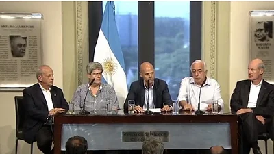 Tarifazo: el boleto de colectivo sube un 100% y pasa a $6 para Capital y Provincia Tarifazo: el boleto de colectivo sube un 100% y pasa a $6 para Capital y Provincia