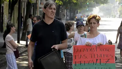 Más de 30 mil personas pasaron la noche sin luz Más de 30 mil personas pasaron la noche sin luz