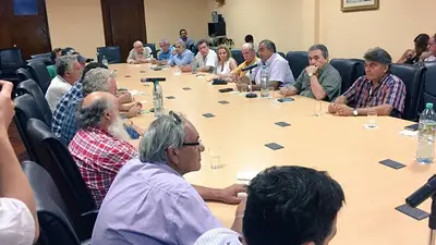 Movimientos populares y CGT coordinaron plan de lucha contra el ajuste Movimientos populares y CGT coordinaron plan de lucha contra el ajuste