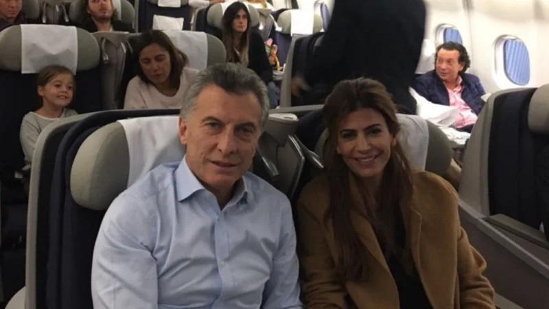 En el mismo avión que regresó Macri de España traficaban droga