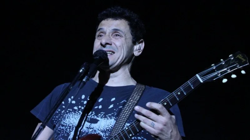 Ricardo Mollo salió a bancar a los docentes y envió un mensaje a los políticos