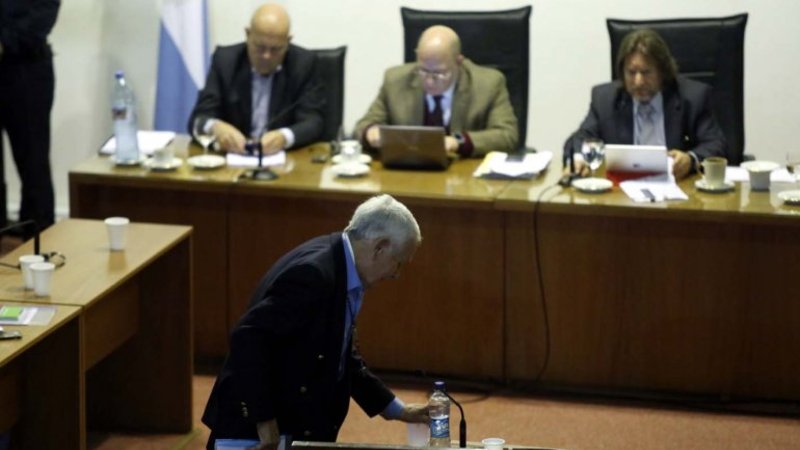 La Nación pidió que Macri cumpla su promesa de "terminar con el curro de los DD.HH"