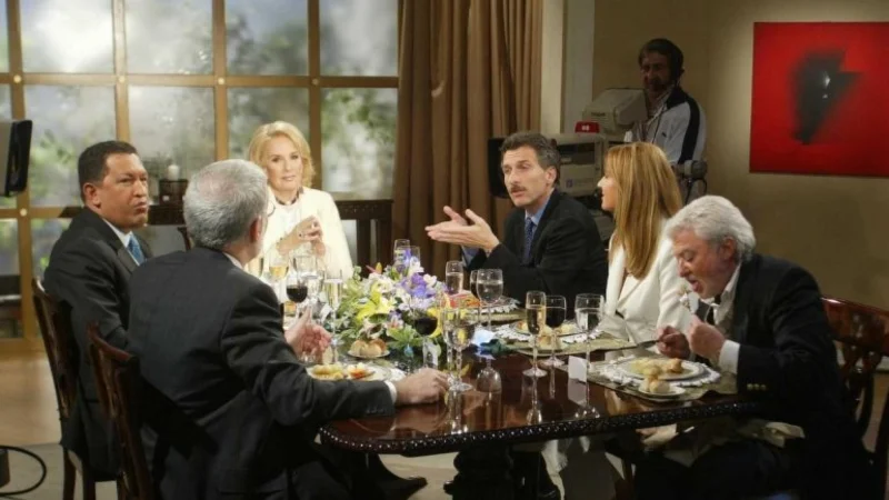 El día que Macri la pasó mal en la mesa de Mirtha junto a Hugo Chávez