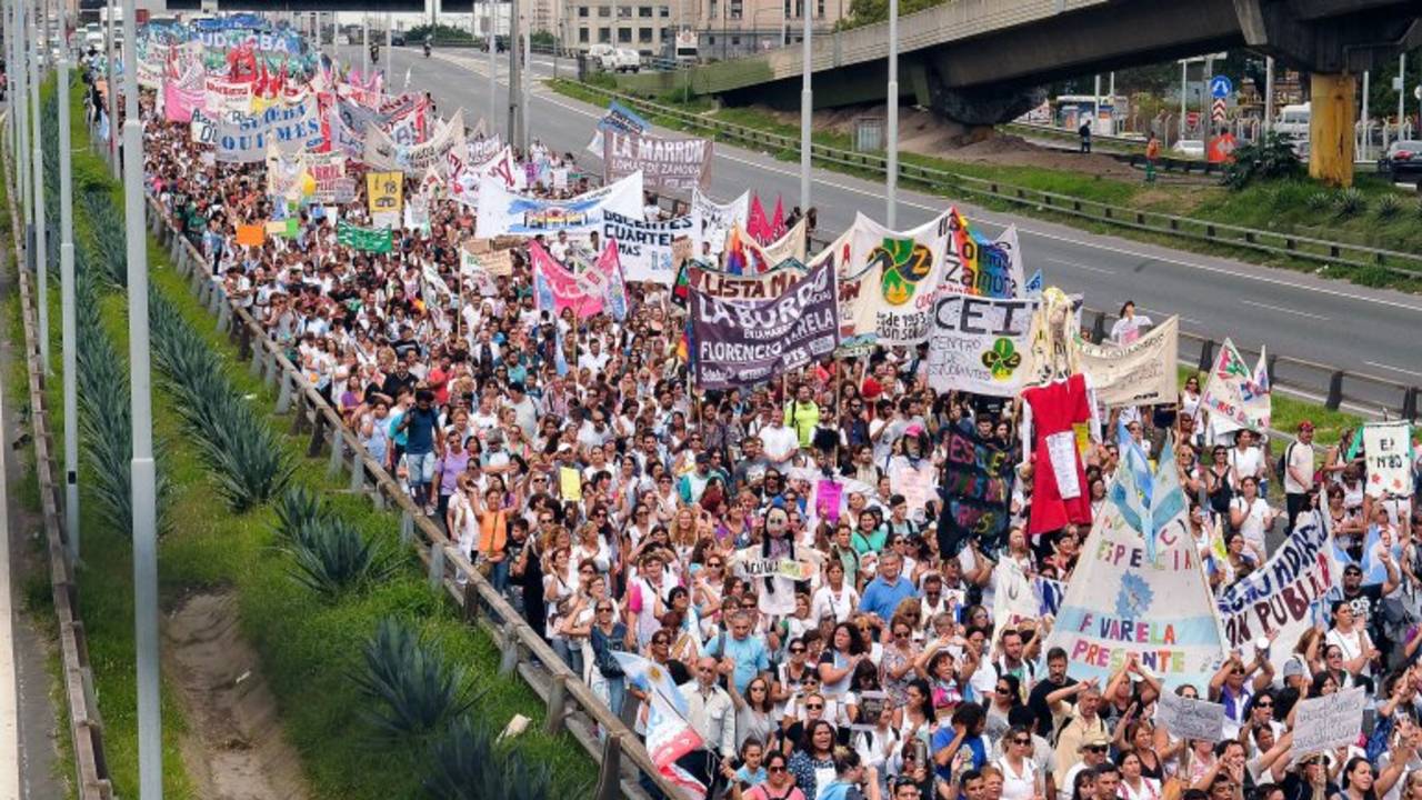 El mapa del conflicto docente en todo el país: solo 6 provincias lo resolvieron
