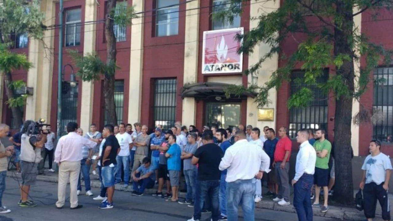 Despedidos de Atanor: "La empresa importa lo que antes producíamos"
