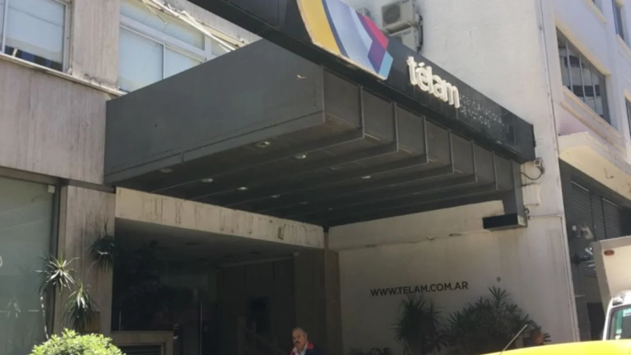 La lamentable cobertura de Télam sobre la represión en un comedor