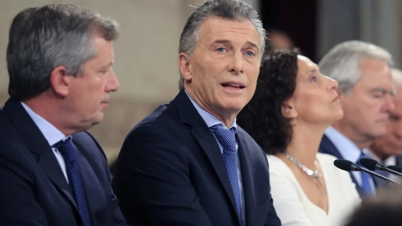 Bersuit se sumó al "hit del verano contra Macri"