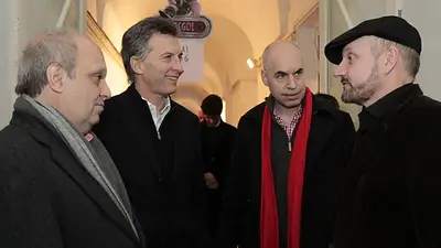 El "hit del verano" llegó a una película del macrista Campanella El "hit del verano" llegó a una película del macrista Campanella