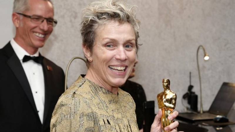 Le robaron su Oscar a Frances McDormand, pero el ladrón no pudo escapar