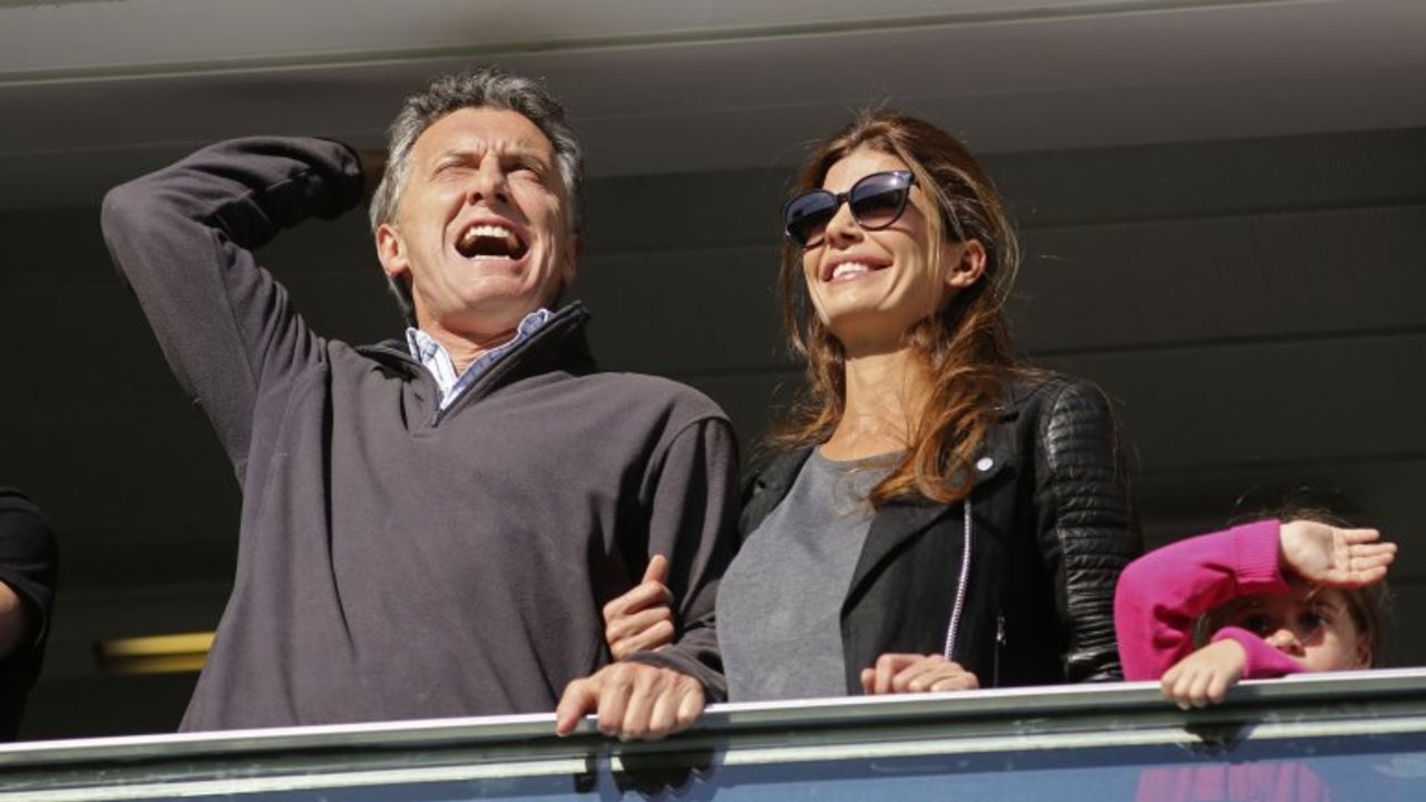 La hinchada de Banfield es la primera en tapar a los que cantaban contra Macri