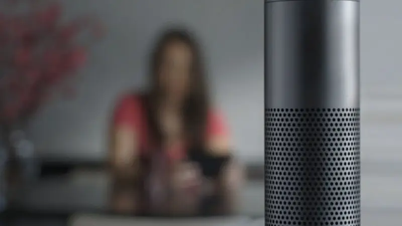 El dispositivo Alexa de Amazon cobró vida propia y tiene una risa malvada