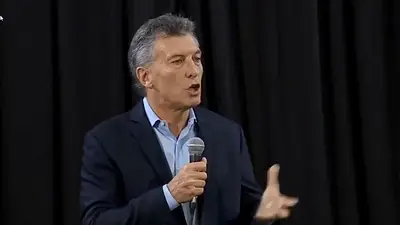 Macri anunció que enviará al Congreso un proyecto para la igualdad salarial entre hombres y mujeres Macri anunció que enviará al Congreso un proyecto para la igualdad salarial entre hombres y mujeres