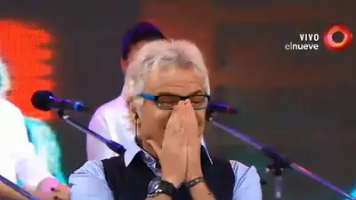 Beto Casella se puso a llorar en vivo por el Día de la Mujer Beto Casella se puso a llorar en vivo por el Día de la Mujer