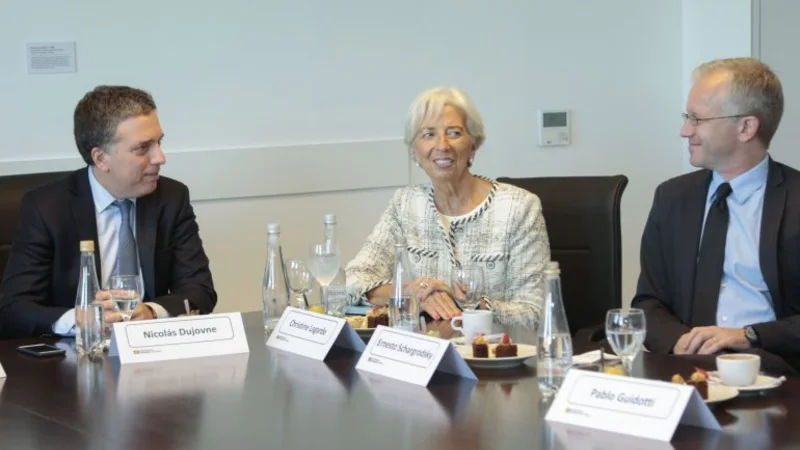 El FMI elogió al Gobierno por "atacar los problemas con mucha decisión"