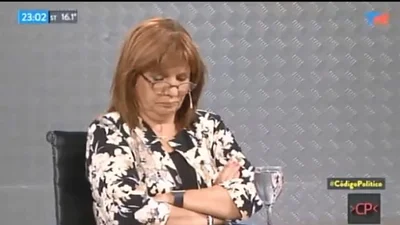 Insólito: Patricia Bullrich se quedó dormida en una entrevista en televisión Insólito: Patricia Bullrich se quedó dormida en una entrevista en televisión