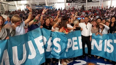 Navarro sorprendió en el encuentro del peronismo Navarro sorprendió en el encuentro del peronismo