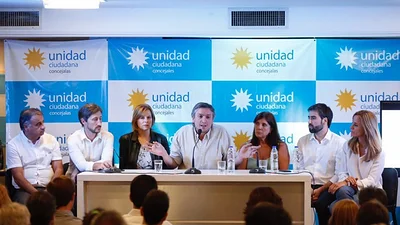 Máximo Kirchner: "Macri no es un buen mentiroso, sino que lo dejaron mentir" Máximo Kirchner: "Macri no es un buen mentiroso, sino que lo dejaron mentir"