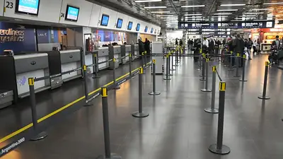 Pilotos de aviones analizan un paro para Semana Santa: denuncian 700 despidos Pilotos de aviones analizan un paro para Semana Santa: denuncian 700 despidos