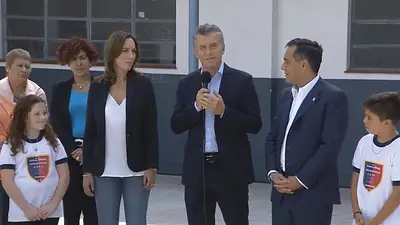 Pruebas Aprender 2017: frente a niños, Macri naturalizó el trabajo infantil Pruebas Aprender 2017: frente a niños, Macri naturalizó el trabajo infantil