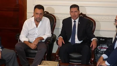 Navarro visitó La Rioja y se reunió con el gobernador Sergio Casas Navarro visitó La Rioja y se reunió con el gobernador Sergio Casas