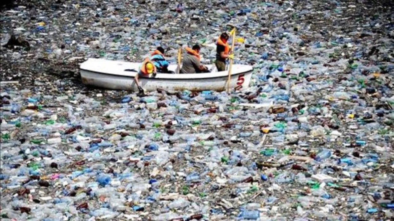 La isla de basura que flota en el océano Pacífico equivale a Francia, España y Alemania juntas