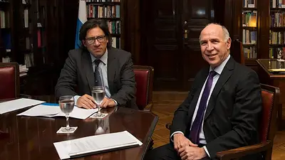 Reunión cumbre entre Lorenzetti y Garavano en medio de la liberación de ex funcionarios del kirchnerismo Reunión cumbre entre Lorenzetti y Garavano en medio de la liberación de ex funcionarios del kirchnerismo