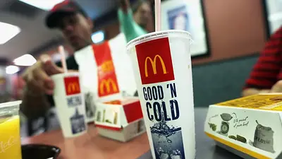 McDonald's eliminará los sorbetes de plástico McDonald's eliminará los sorbetes de plástico