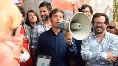 Kicillof: "Hicieron campaña con el 82% móvil y después bajaron las jubilaciones" Kicillof: "Hicieron campaña con el 82% móvil y después bajaron las jubilaciones"
