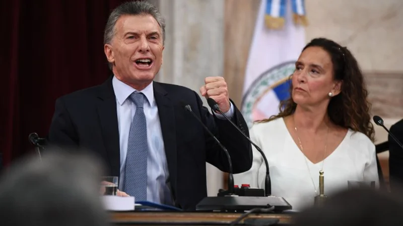 Aumento de la AUH: "Contener por abajo", el único permiso del FMI
