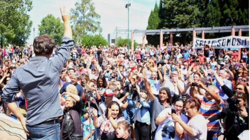 Kicillof ante una multitud: "Es momento de dar esperanza a toda la sociedad"