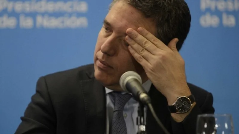 Dujovne prometió que la inflación bajará a partir de "mayo o junio"