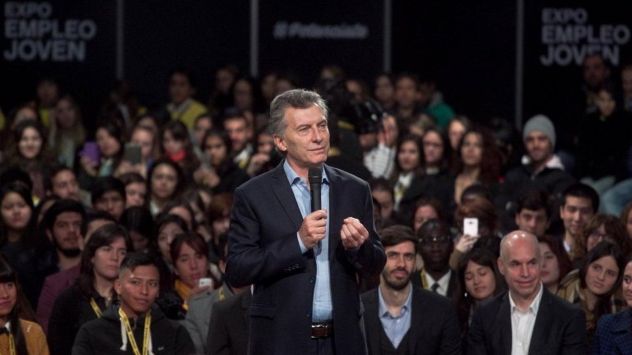 La farsa de Expoempleo y el beneficio de una institución que lucra en la UBA con el guiño de Cambiemos