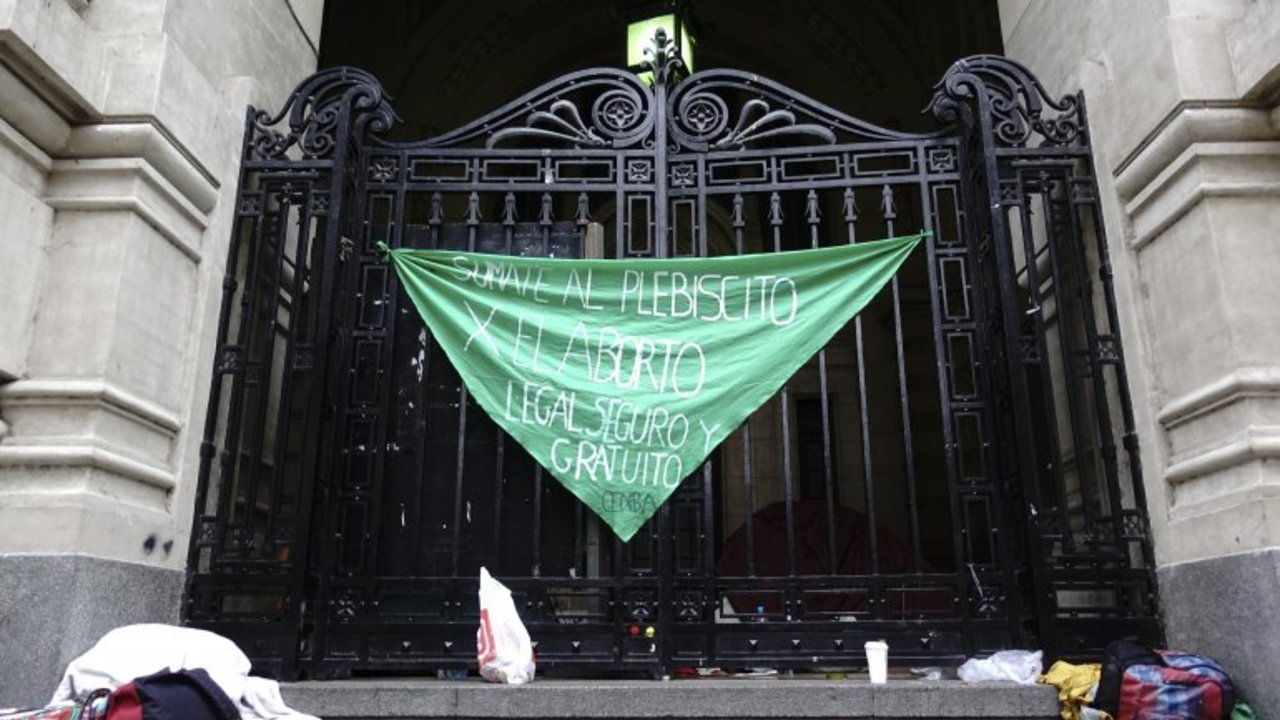 Por pedido de Larreta, imputaron a los padres de los estudiantes que pidieron la legalización del aborto