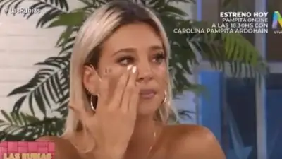 Milei agredió a Sol Pérez, la hizo llorar y lo echaron del estudio: "Yo así no vengo más" Milei agredió a Sol Pérez, la hizo llorar y lo echaron del estudio: "Yo así no vengo más"