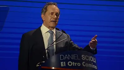 Elecciones 2019: Scioli admitió que no tiene inconveniente en ir a una PASO con Cristina Kirchner Elecciones 2019: Scioli admitió que no tiene inconveniente en ir a una PASO con Cristina Kirchner