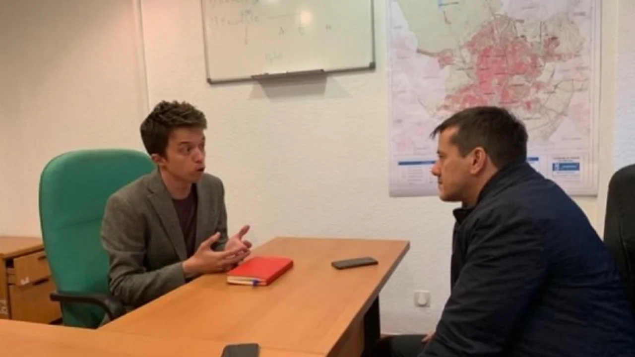 Recalde se reunió con el español Íñigo Errejón para hablar de las elecciones