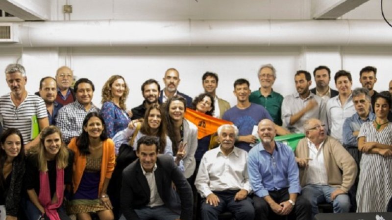 Un grupo de intelectuales lanzó "Agenda Argentina"