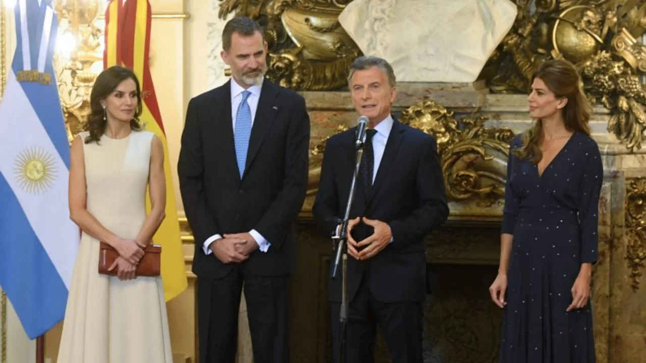 El rey de España respaldó las "reformas" de Mauricio Macri